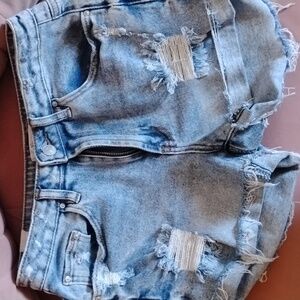 ALMOST FAMOUS WOMEN SHORTS